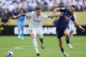 记者：因为身体超负荷，巴尔韦德将缺席明日友谊赛战蒂罗尔