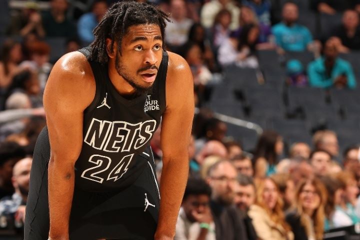 场均24分！名记：受限自由球员中托马斯最有可能接受资质报价留队