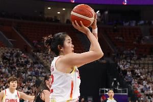 女篮两位现役国手潘臻琦和李一凡确定新赛季加盟北京首钢