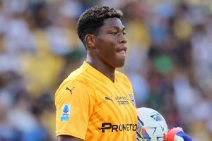 米兰德比!米体:米兰和国米都有意铃木彩艳 帕尔马要价2000万欧